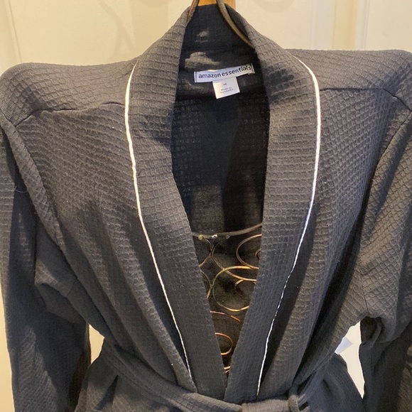 🆕 Amazon Essentials Women’s Lightweight Waffle Full-Length Robe - Picture 11 of 14